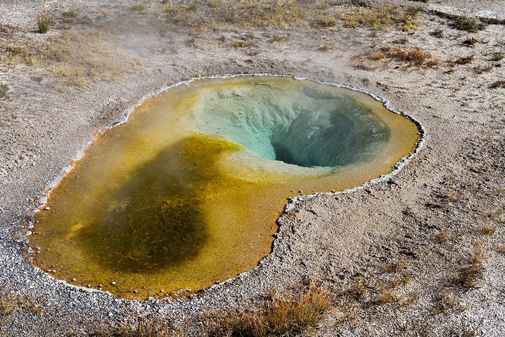 10-04 - 04.jpg - Yellowstone National Park, WY